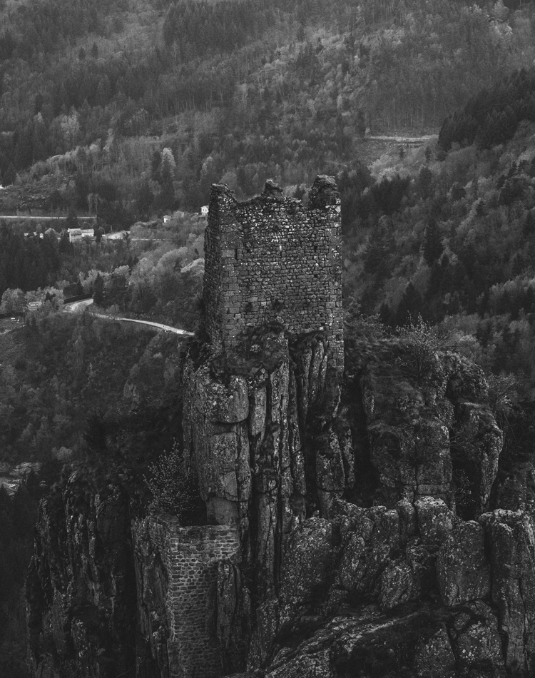 Château médiéval en ardèche